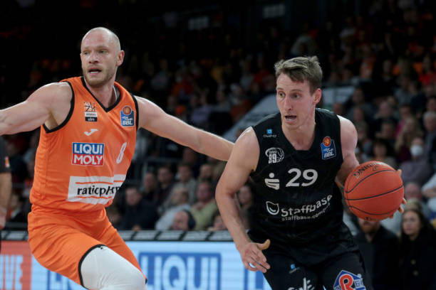 步的年轻选 步的年轻选