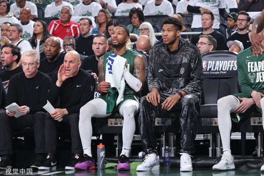 国足12年后再用临时主帅出征东亚杯！傅博当年的神迹久帅能否复制？