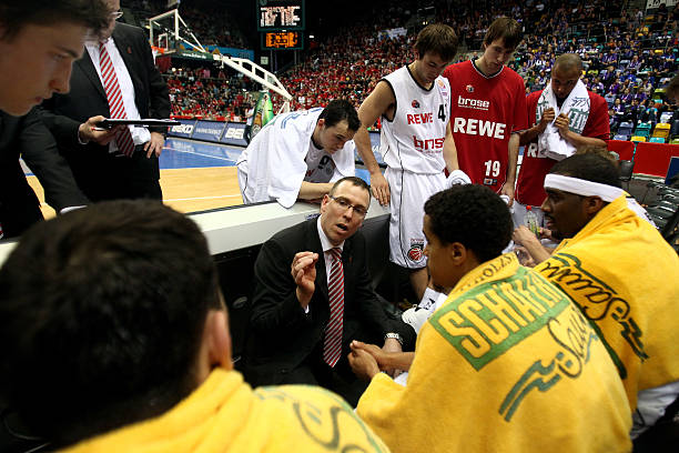 炮轰欧足联 炮轰欧足联